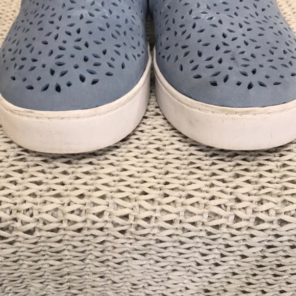 Vionic Splendid Midi Perforated Slip-On Blue - Picture 15 of 16
